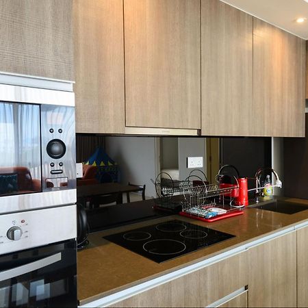 By The Sea Beach Front Apartment 바투 페링기 외부 사진