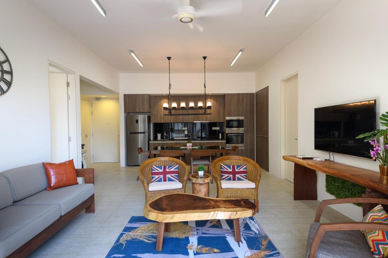 By The Sea Beach Front Apartment 바투 페링기 외부 사진
