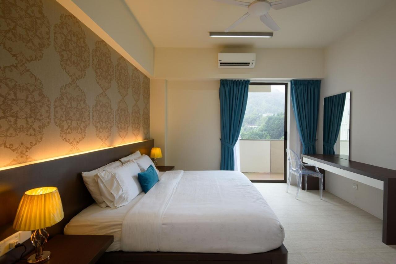 By The Sea Beach Front Apartment 바투 페링기 외부 사진