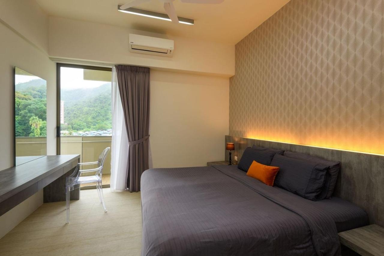 By The Sea Beach Front Apartment 바투 페링기 외부 사진