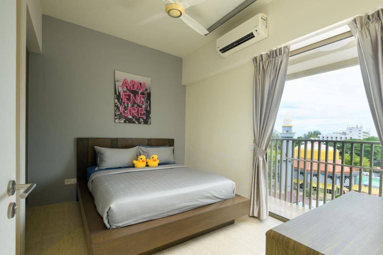By The Sea Beach Front Apartment 바투 페링기 외부 사진