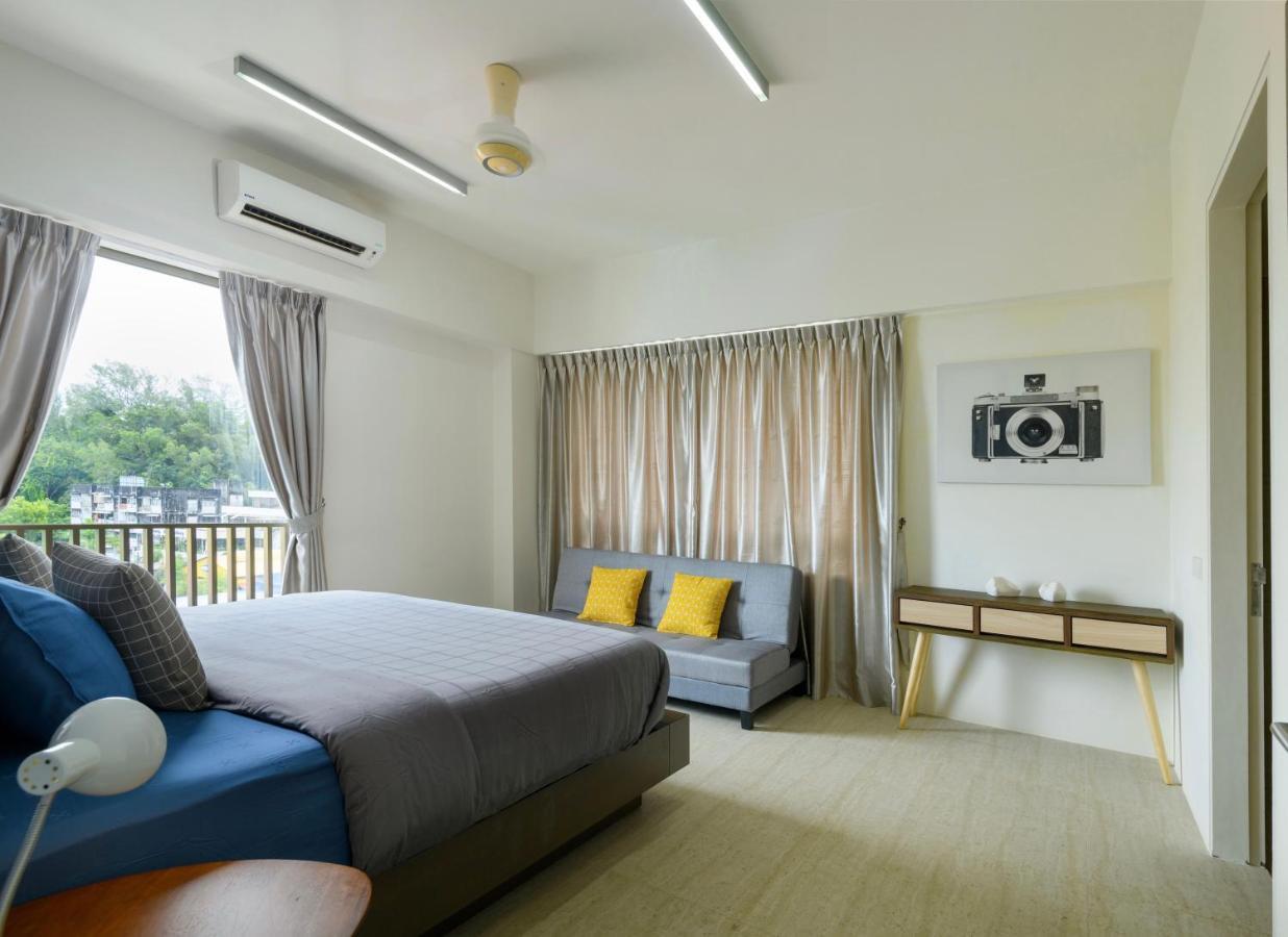 By The Sea Beach Front Apartment 바투 페링기 외부 사진