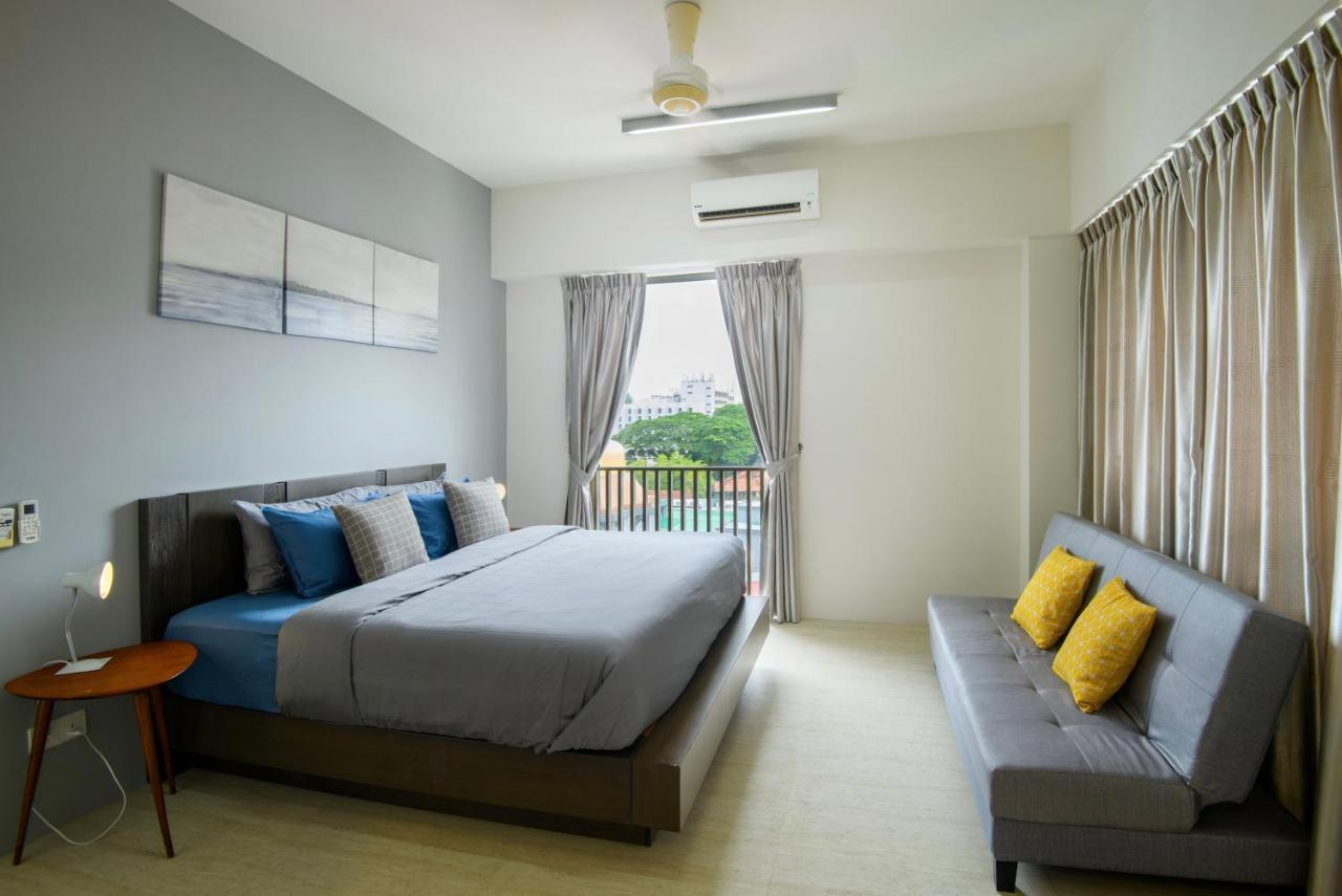 By The Sea Beach Front Apartment 바투 페링기 외부 사진