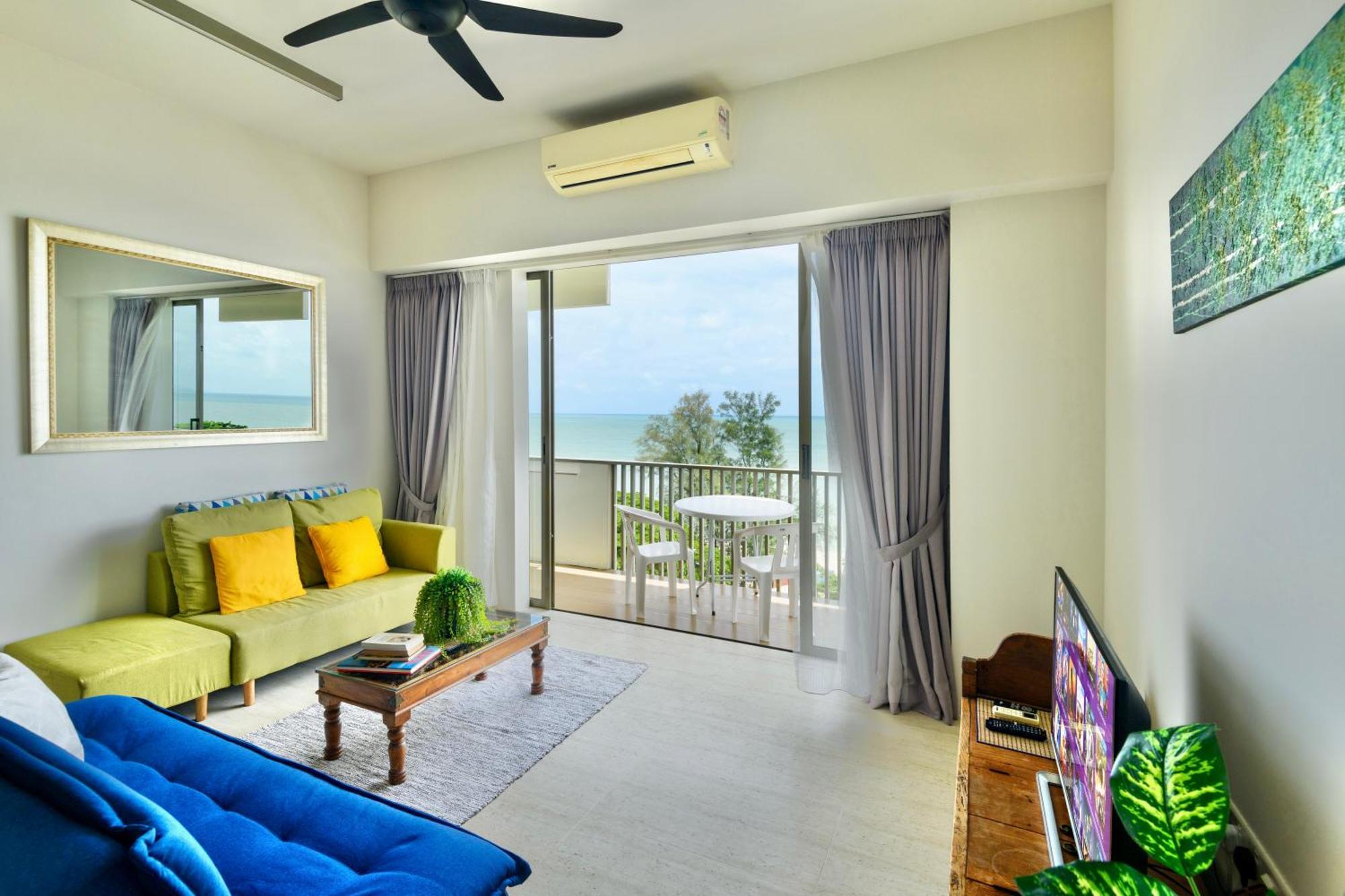 By The Sea Beach Front Apartment 바투 페링기 외부 사진