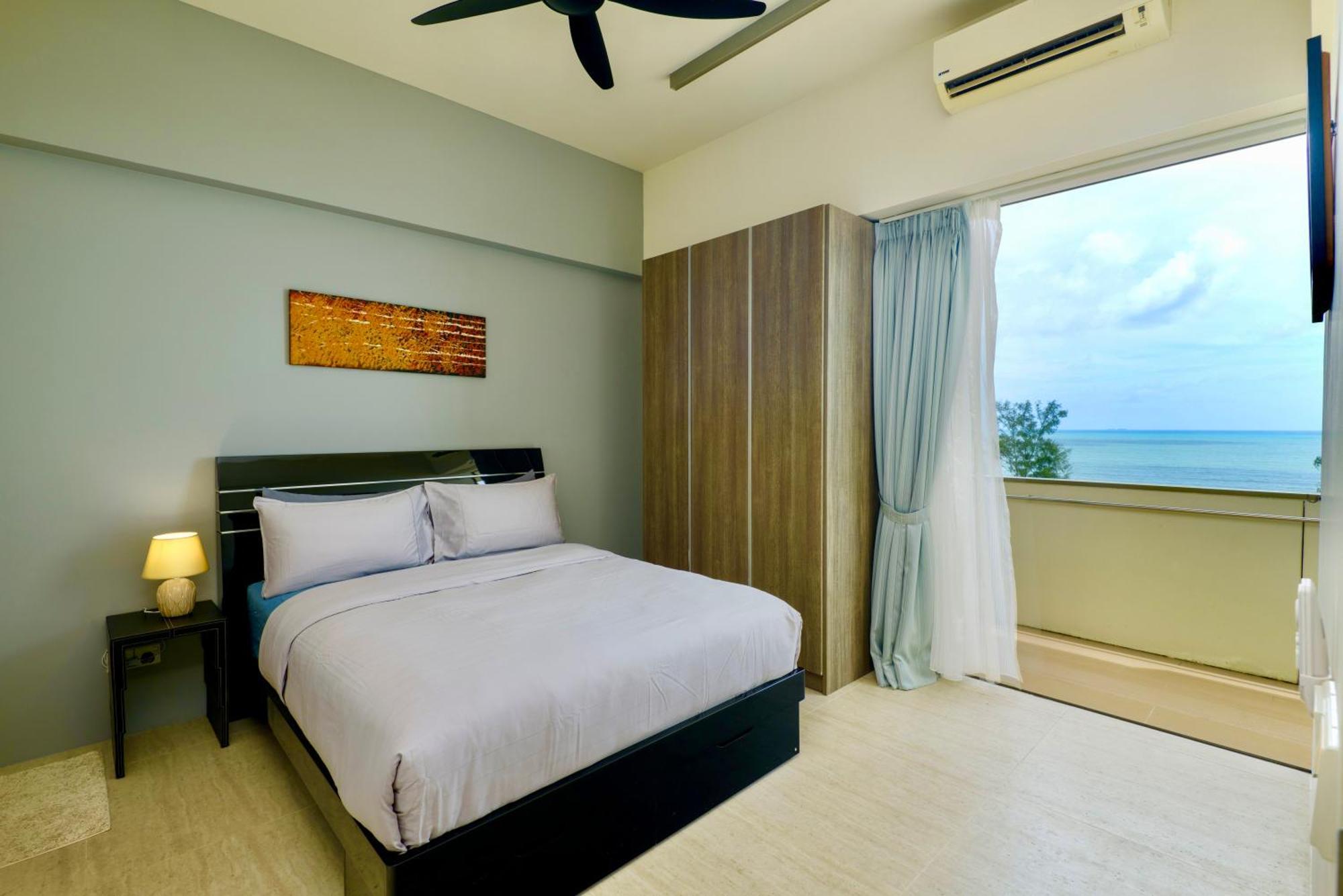 By The Sea Beach Front Apartment 바투 페링기 외부 사진