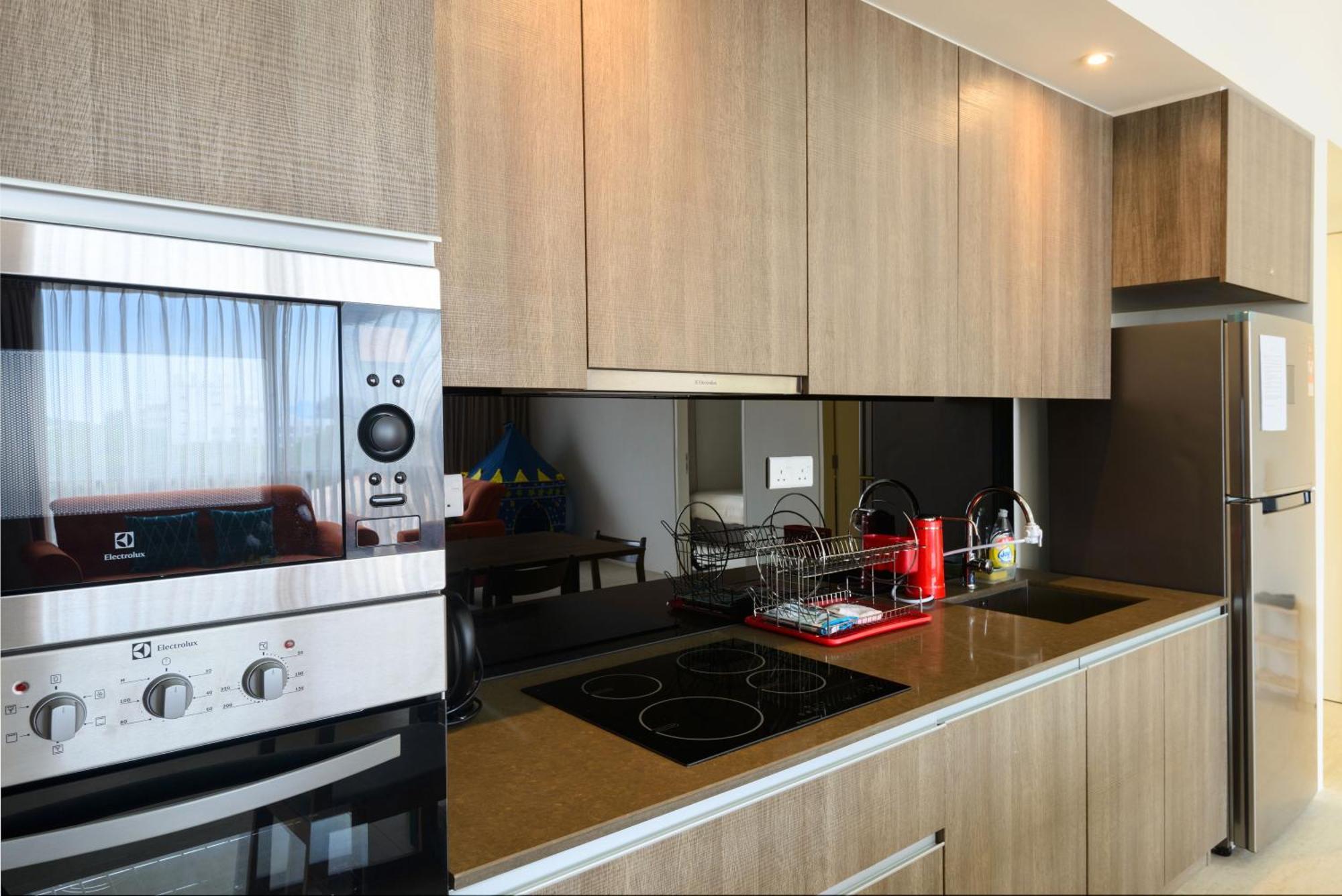By The Sea Beach Front Apartment 바투 페링기 외부 사진