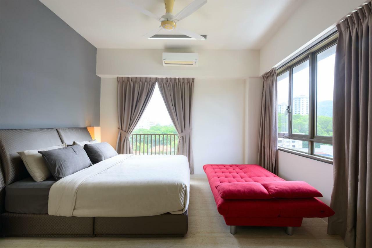 By The Sea Beach Front Apartment 바투 페링기 외부 사진