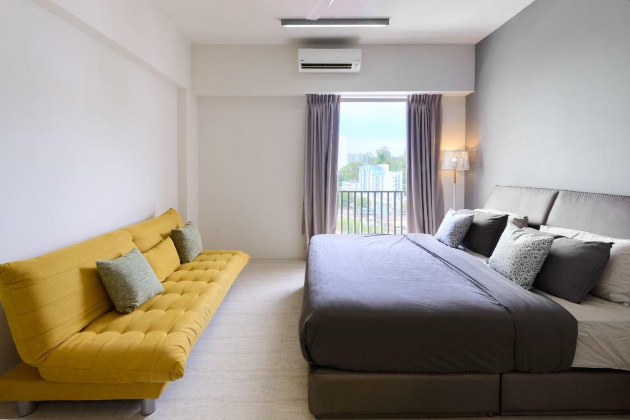 By The Sea Beach Front Apartment 바투 페링기 외부 사진